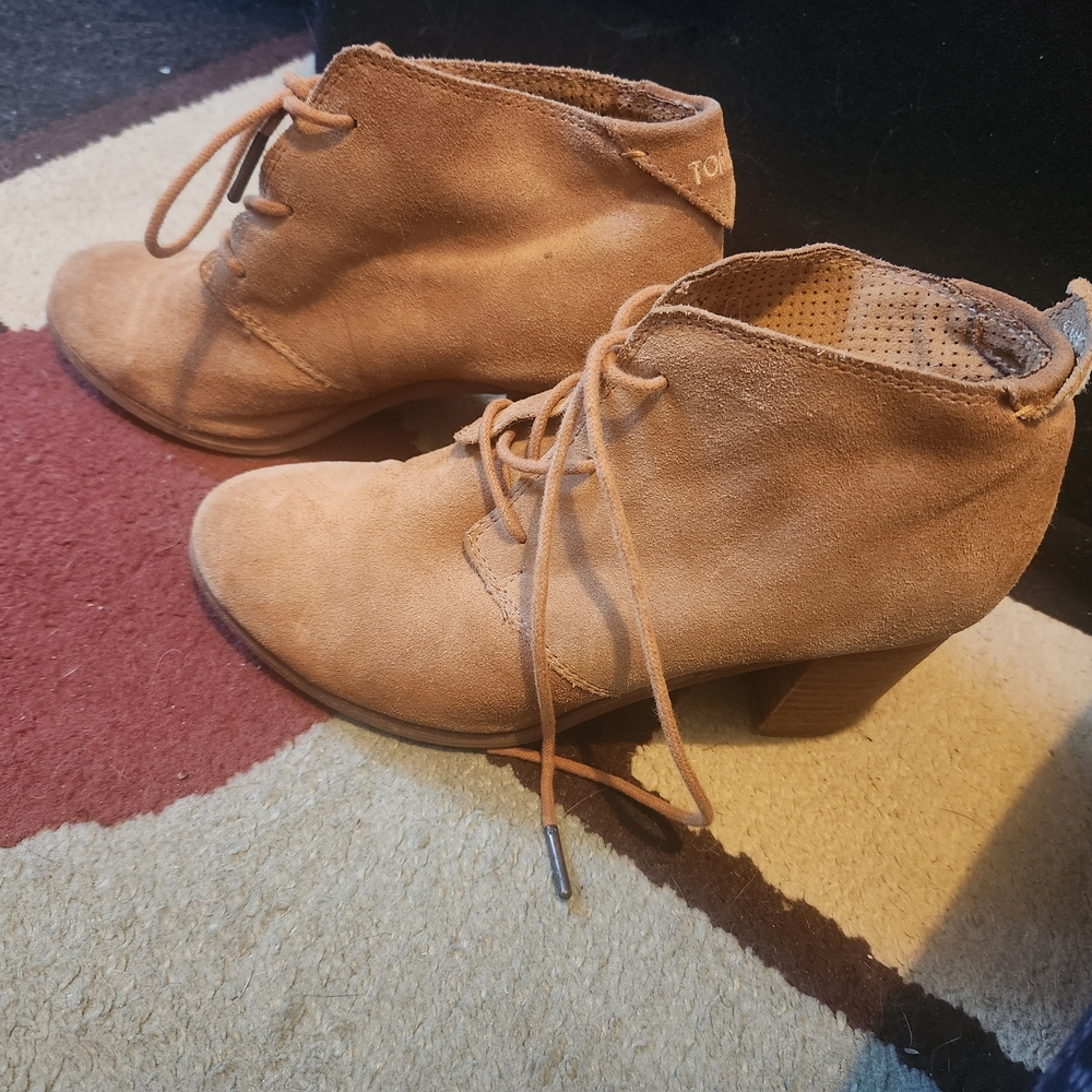 Toms Tan Suede Ankle Boots